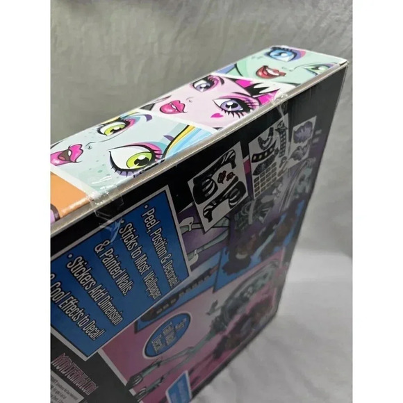 2014 Monster High Spooktacular Wall Decal-3ft Tall Clawdeen & Frankie Wall Decal - Picture 9 of 10